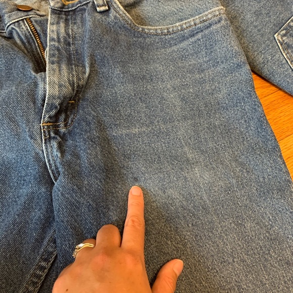 Pair of 2 vintage cutoff jean shorts - Picture 6 of 10